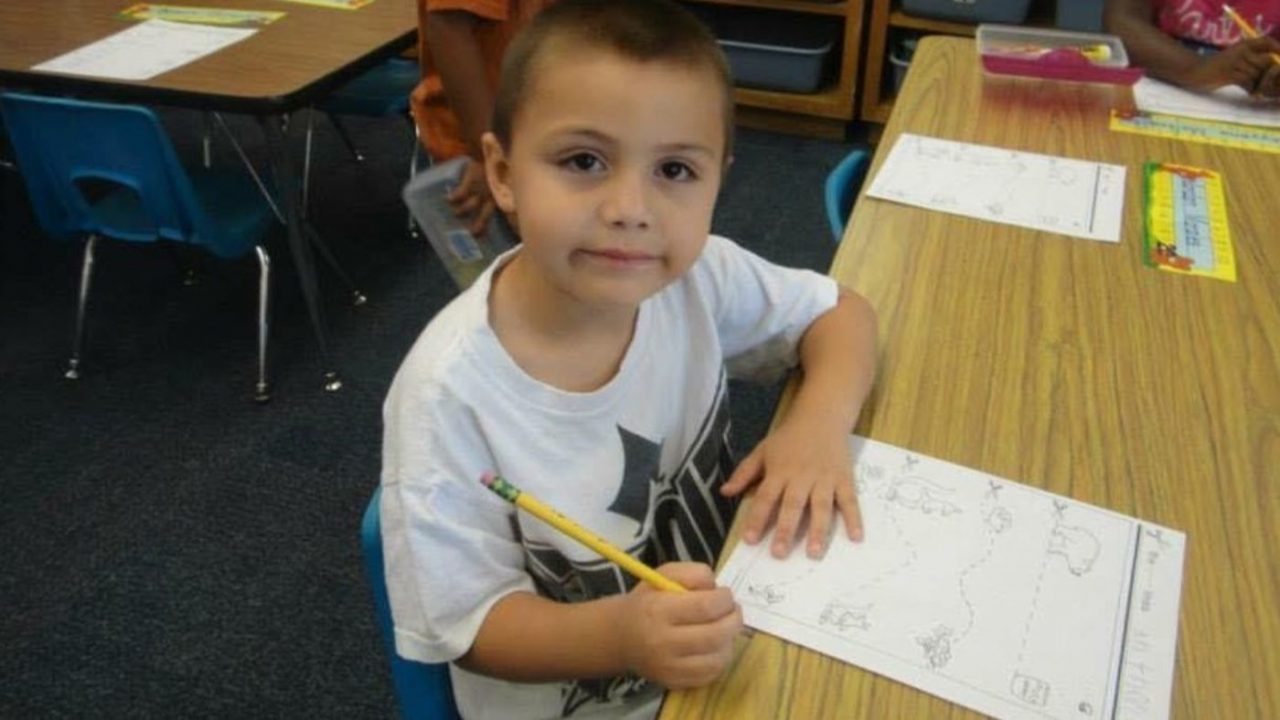 Mãe e padastro matam filho de 10 anos após ele dizer que gostava de meninos