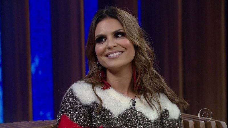 Aline Barros é processada em R$1 milhão por demitir backing vocal que assumiu homossexualidade