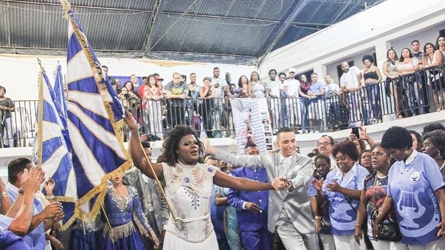 Escola de samba do Rio terá homem como porta-bandeira no Carnaval de 2019