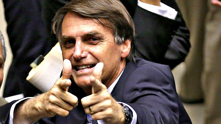Eleitores de Bolsonaro oferecem brinde para quem ‘caçar viadinho’: “Não vale atirar na cabeça”