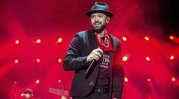  Foto de Justin Timberlake excitado em show agita a internet; confira