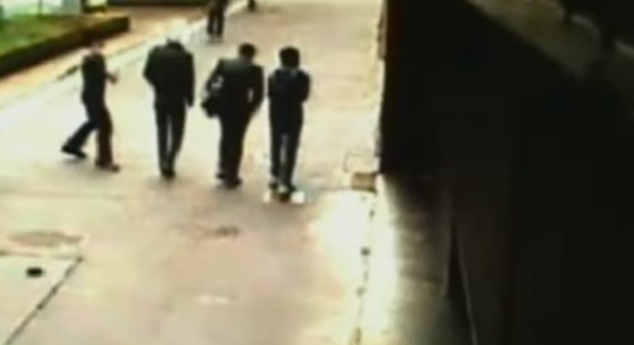 Jovens que agrediram gay na Paulista com lâmpada terão que pagar multa