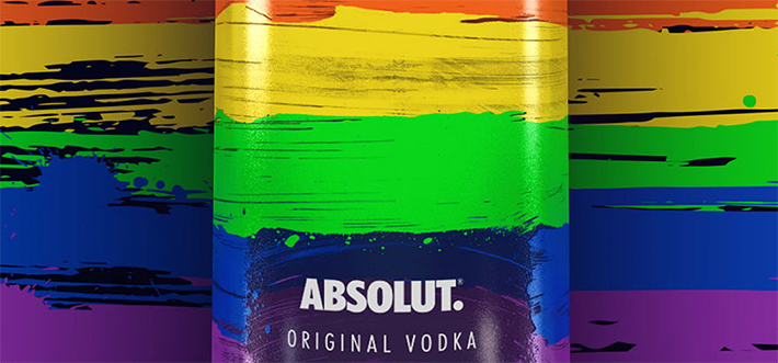 Nova garrafa limitada de Absolut propõe falar sobre o amor em tempos sombrios