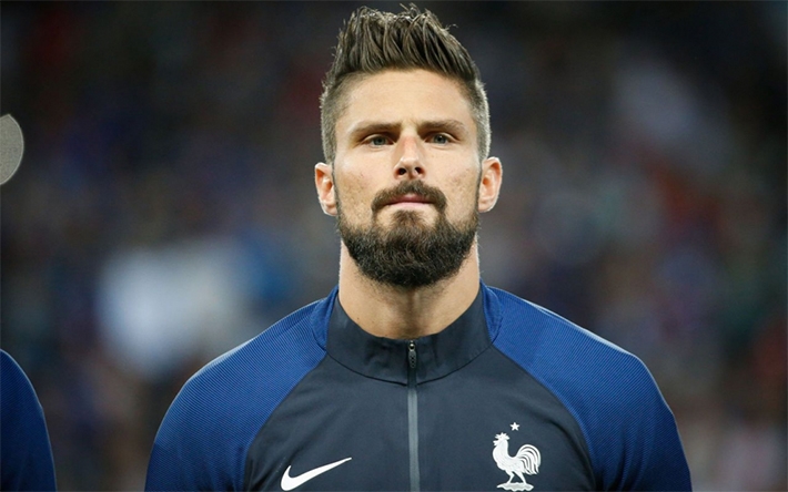  “É praticamente impossível ser abertamente gay no futebol”, diz jogador francês