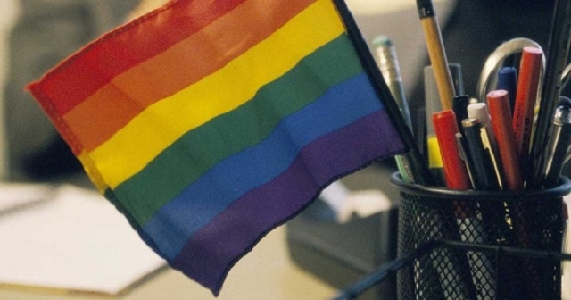  Escócia é primeiro país do mundo a aprovar educação sobre LGBTI nas escolas