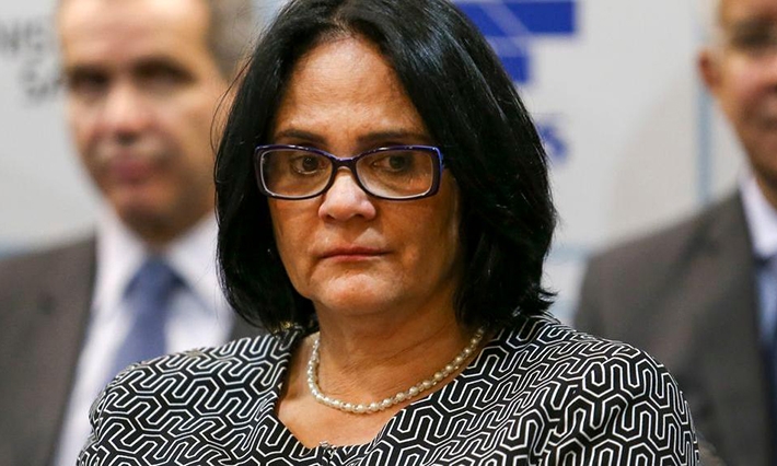  Ministra Damares Alves é desmentida em quadro “Detetive Virtual” do Fantástico