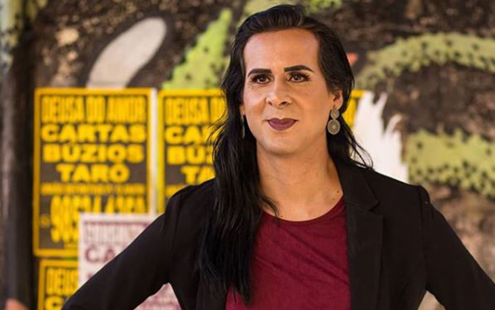 Primeira candidata travesti ao Senado por Minas anuncia gravidez