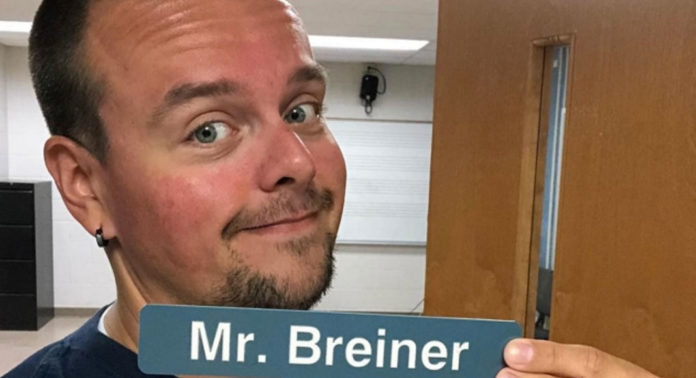 Professor é demitido após assumir bissexualidade para salvar aluna lésbica que tentou suicídio