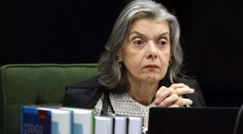 Ministra do STF suspende decisão que permitia terapia da “cura gay”