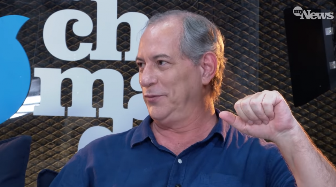“Bolsonaro é um imbecil e isso tudo é um problema de armário”, diz Ciro Gomes