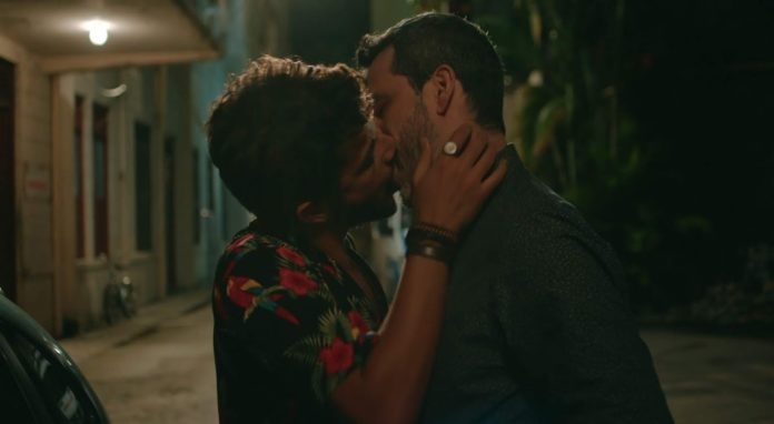  No dia em que STF criminaliza a LGBTfobia, Globo exibe beijo gay em série