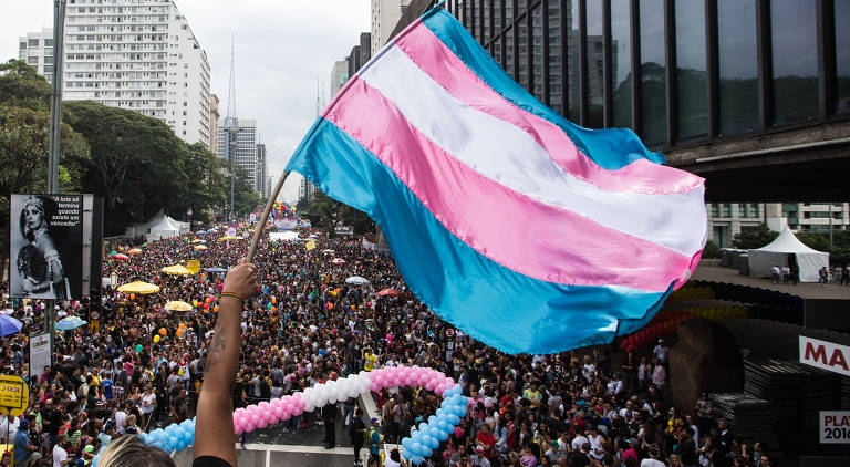 Senado aprova projeto que inclui mulheres trans na Lei Maria da Penha