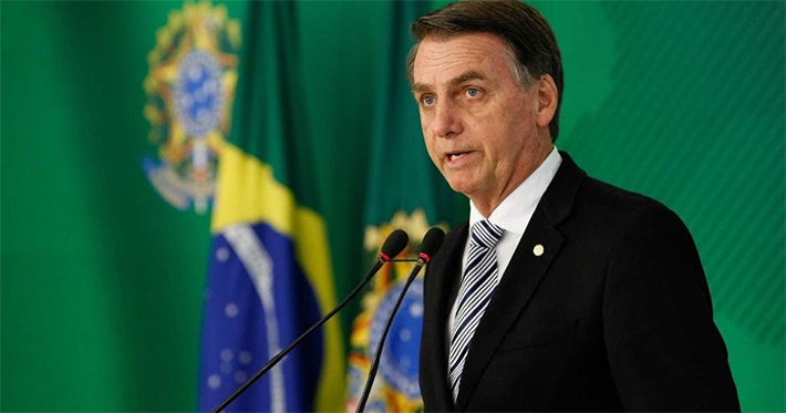  Bolsonaro diz que decisão de criminalizar LGBTfobia é errada e pode prejudicar LGBTs