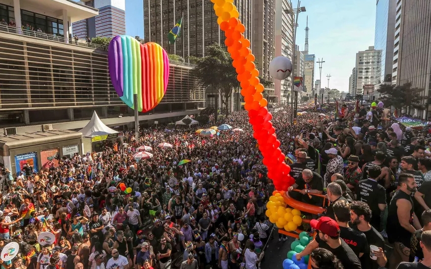  Parada LGBT reúne 3 milhões de pessoas em São Paulo, segundo organização