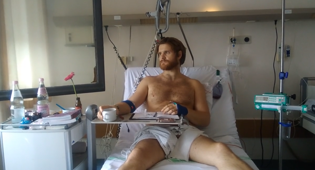 Alemão gay toma viagra, fica 10 dias com ereção e vai parar no hospital com ereção permanente