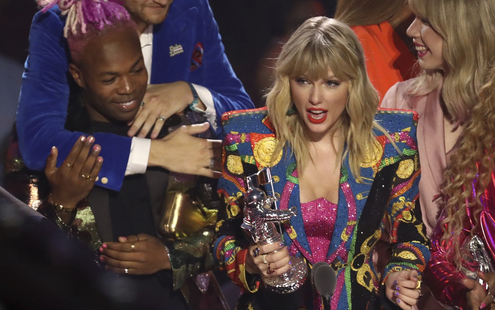 Casa Branca responde Taylor Swift após cantora criticar governo Trump no VMA