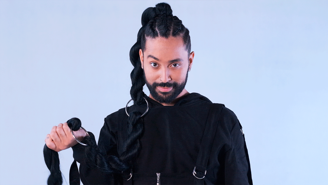 Tchelo, do grupo Quebrada Queer, lança EP solo; vem ouvir “3”