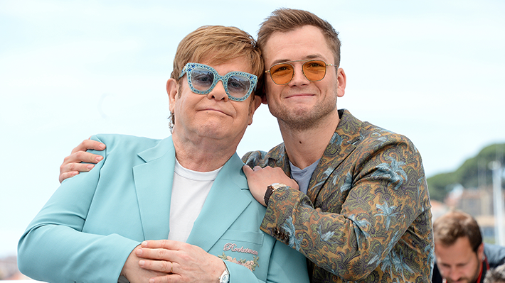  Elton John dá nome drag ao ator que o interpretou em Rocketman