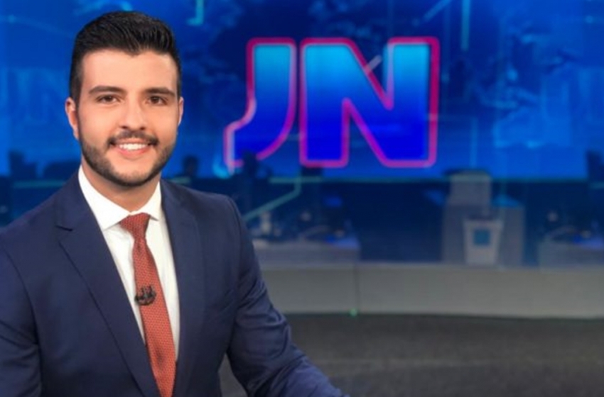  Gay assumido, Matheus Ribeiro voltará a apresentar Jornal Nacional