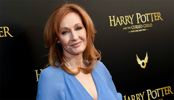  J.K. Rowling recebe críticas após apoiar pesquisadora transfóbica
