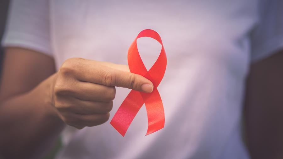 Considerado referência no Brasil e no mundo, proposta ameaça Programa de AIDS de SP