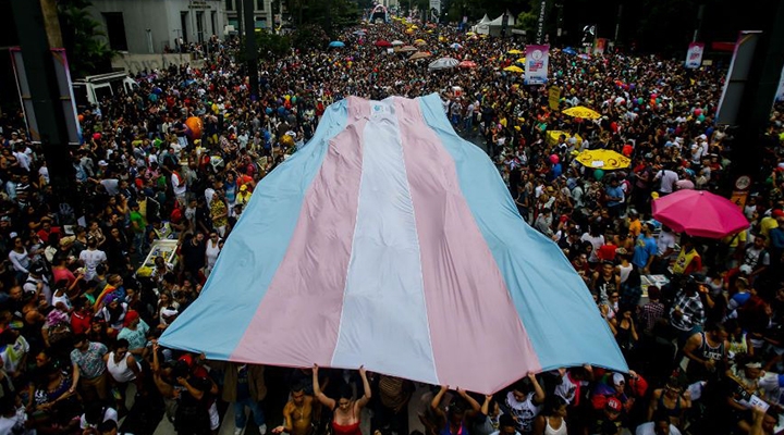  Transexuais e travestis do DF terão direito a uso do nome social em concursos públicos