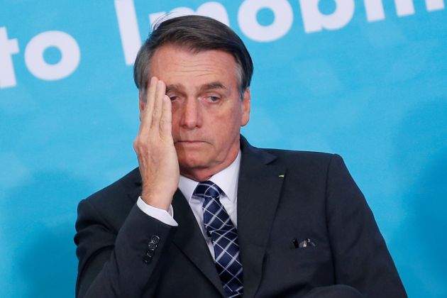Bolsonaro afirma que pessoa com HIV “é uma despesa para todos no Brasil”