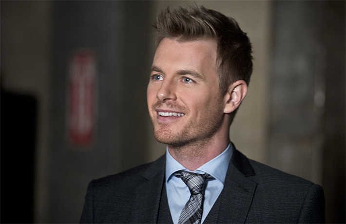 Rick Cosnett, ator de “The Vampire Diaries”, se assume gay: “Queria que todos soubessem”
