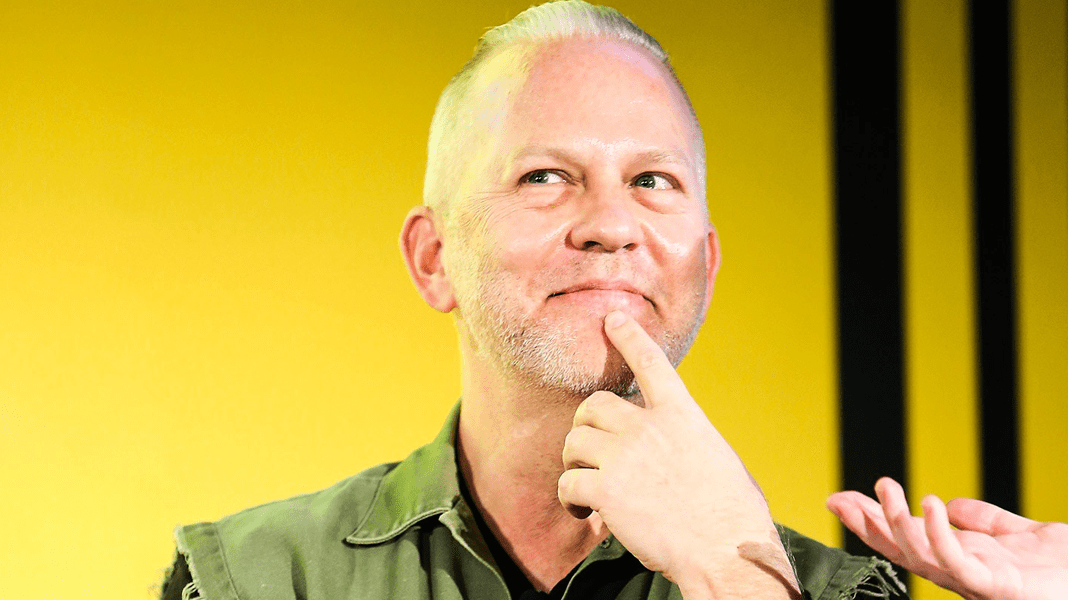 Coronavírus: criador das séries ‘Pose’ e ‘Glee’, Ryan Murphy doa materiais médicos a hospital