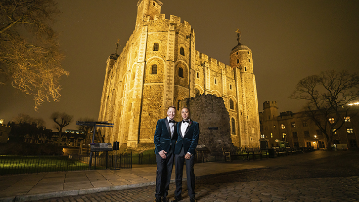  Casal gay entra pra história se casando na Torre de Londres