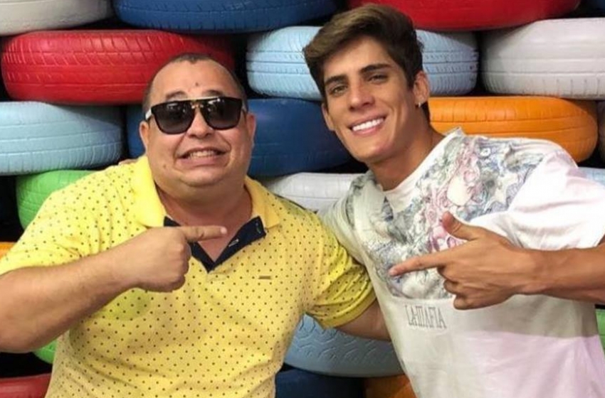  Ex-empresário de Tiago Ramos nega que modelo seja bi: “Ele é um menino muito dado”