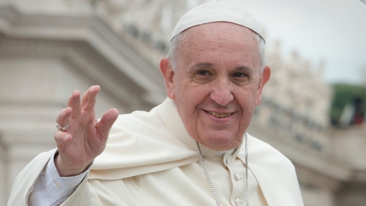 Papa Francisco tem ajudado grupo de travestis com doações de dinheiro e cestas básicas em Roma