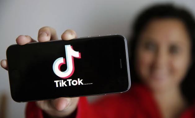  TikTok celebra o mês do orgulho LGBTQ+ e mobiliza artistas e influenciadores brasileiros