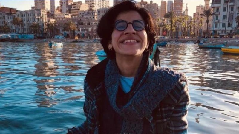  Ativista LGBTQ+ do Egito comete suicídio após ser torturada e abusada dentro de prisão: “Me perdoem”