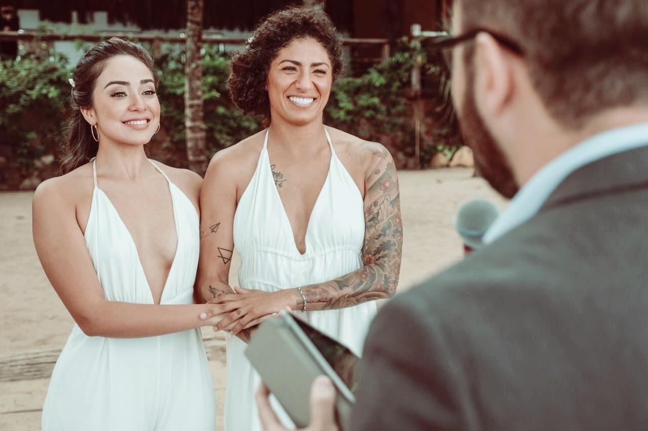 Cris Rozeira, jogadora da Seleção Brasileira de Futebol, se casa com a advogada Ana Paula Garcia