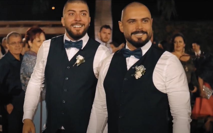  Paulista vive casamento gay dos sonhos e é demitido após voltar da lua de mel: “Foi por homofobia”