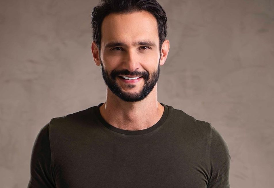 Após nude vazada, Pedro Melo fala sobre privilégios e afirma: “Todos têm o direito de me criticar e não temo o diálogo”