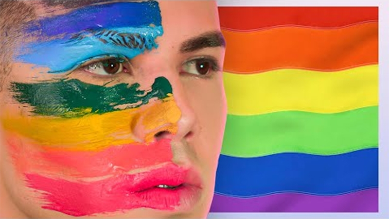  Gustavo Rocha conta detalhes sobre relação com própria sexualidade: “Desde que nasci, sou gay”