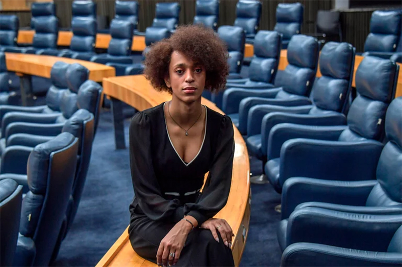 Vereadora Erika Hilton é destaque em reportagem especial da Vogue britânica: “Força da mudança”