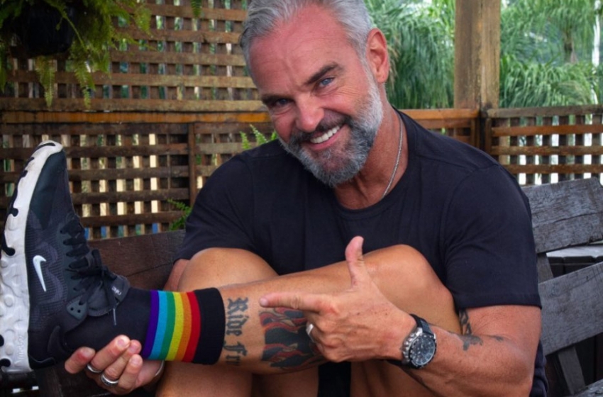  Mateus Carrieri mostra apoio à causa LGBTQ+ e revela que filhas de 14 e 13 anos são bissexuais: “Maior orgulho”