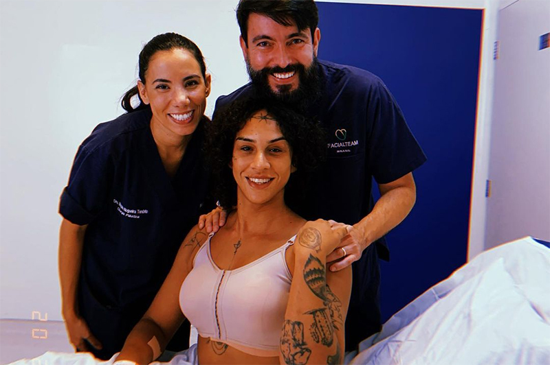 “Chorei por me sentir livre”, desabafa Linn da Quebrada após colocar silicone