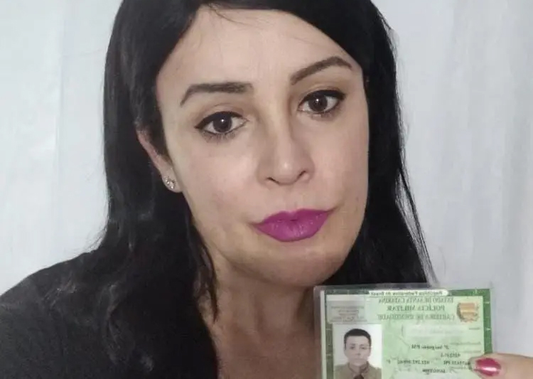 PM de Santa Catarina descumpre decisão judicial e não reconhece nome de sargento trans
