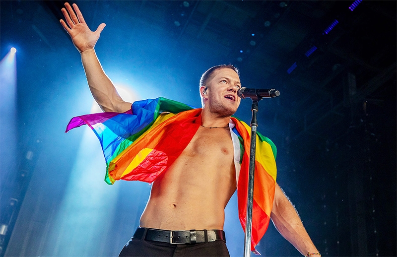  Dan Reynolds, vocalista do Imagine Dragons, doa casa de US$ 1 milhão para ONG LGBTQ+