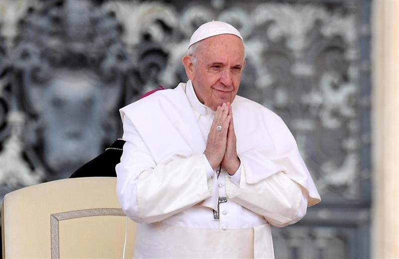  Vaticano proíbe Igreja Católica de celebrar uniões do mesmo sexo: “Deus não pode abençoar o pecado”