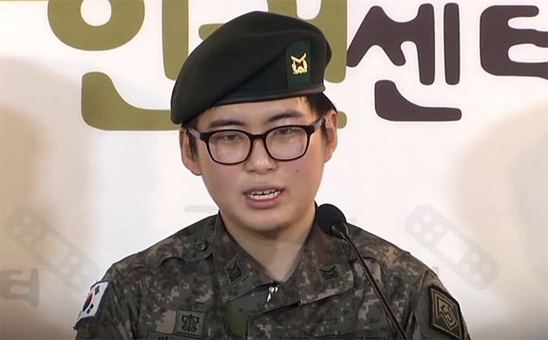 Expulsa do Exército por fazer cirurgia de readequação sexual, 1ª militar trans da Coreia do Sul é achada morta