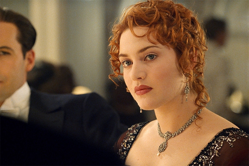  Kate Winslet diz que Hollywood obriga atores a esconderem sexualidade: “Alguns são bem conhecidos”