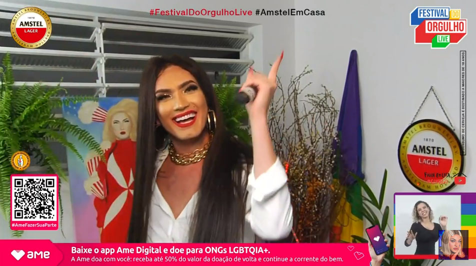 Aretuza Lovi diz que buscou terapia por conta de ataques após participação em live: “Me afetou muito”