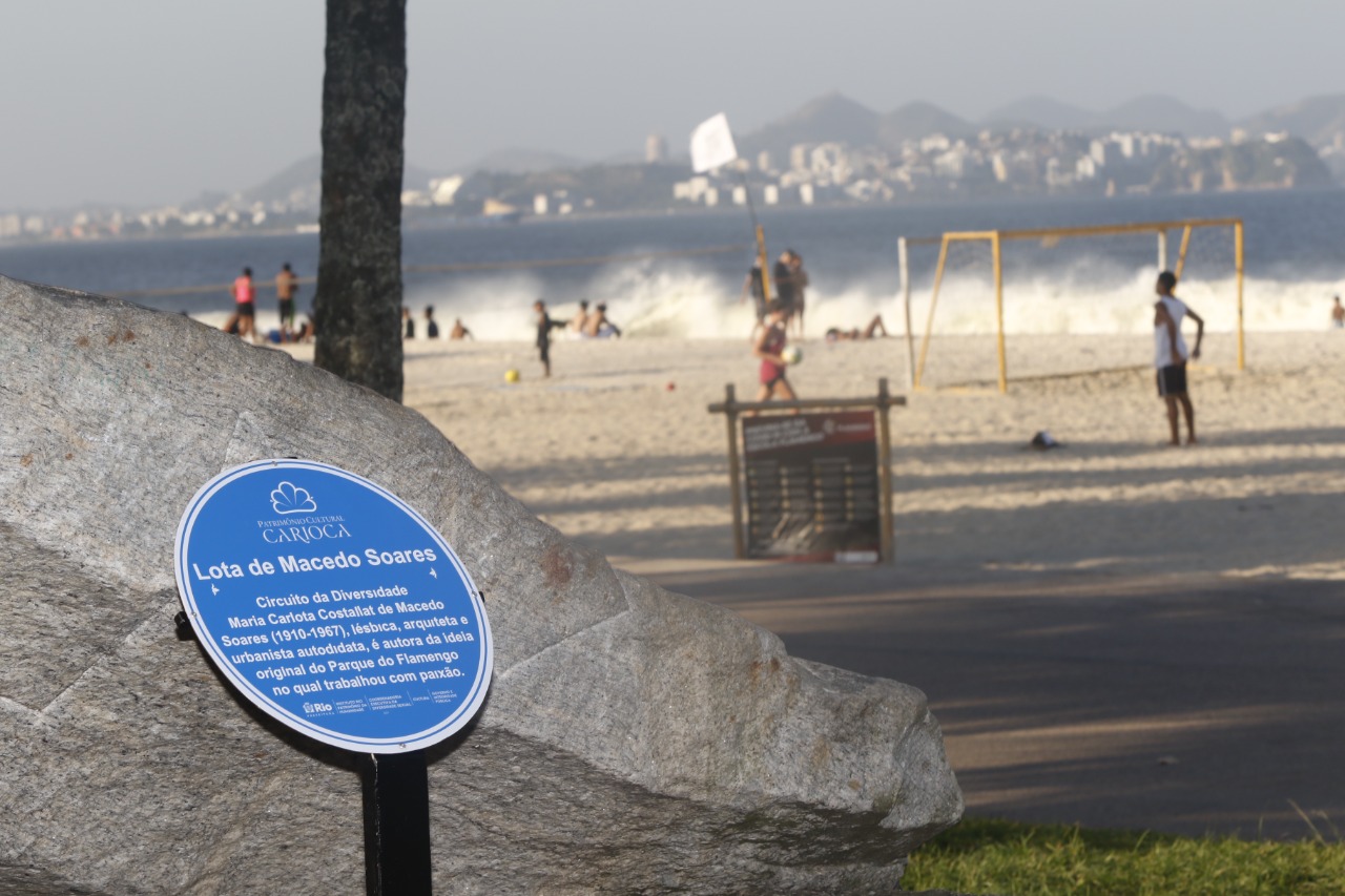 Prefeitura do Rio instala placas em homenagem a personagens e cenários marcantes na história LGBTQIA+