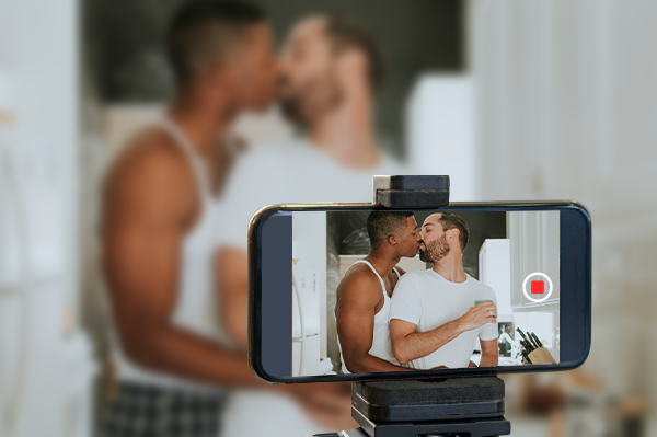  Site nacional ganha adeptos do pornô gay após polêmica com proibição de pornografia no OnlyFans