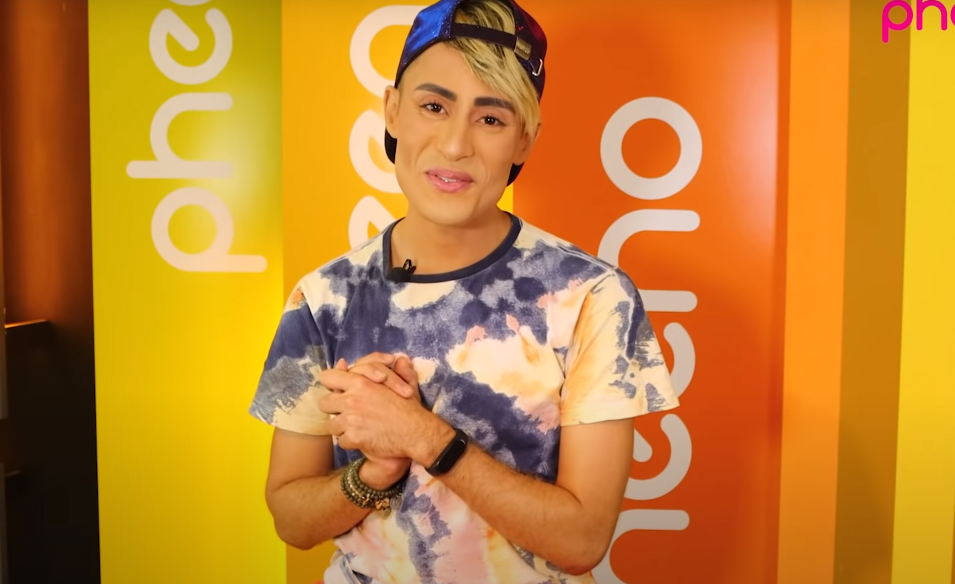 Mãe de cantor comprou briga após humilhação no SBT: “Como você chama meu filho de anormal?!”